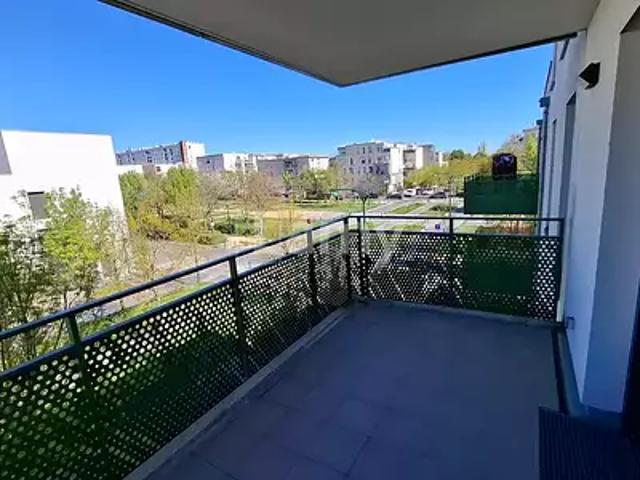location appartement, 82.6 m²