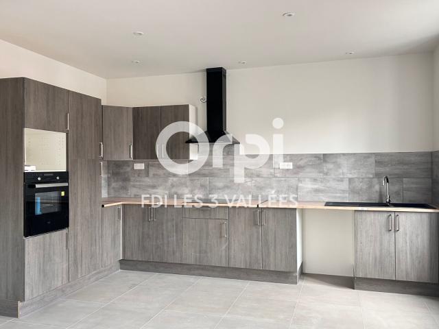 Location appartement, 86.23 m² T 4 à Thann, 850 €
