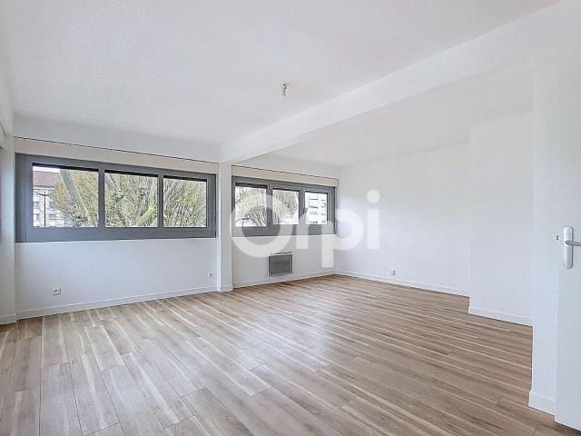 Location appartement, 88.04 m² T 4 à Creil, 890 €