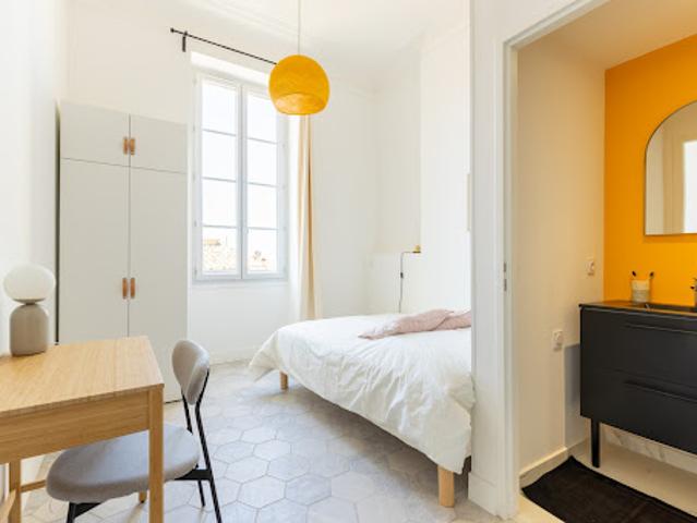 Location Appartement 8 pièces 161 m2 Marseille 1er