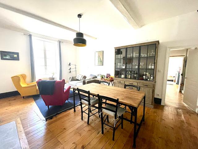 Location Appartement 8 pièces 190.83 m2 Clermont Ferrand