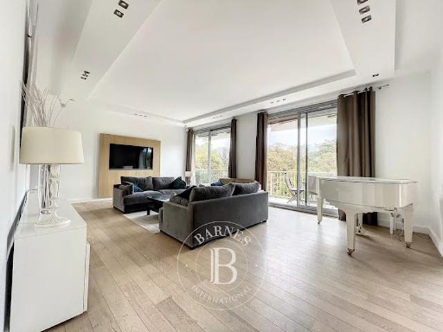 Location Appartement 8 pièces 237 m2 Neuilly sur Seine