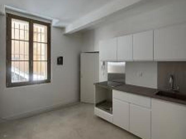 location appartement 8 rue de la parisière 2 pièces 31 m2 gard 30900 510 €