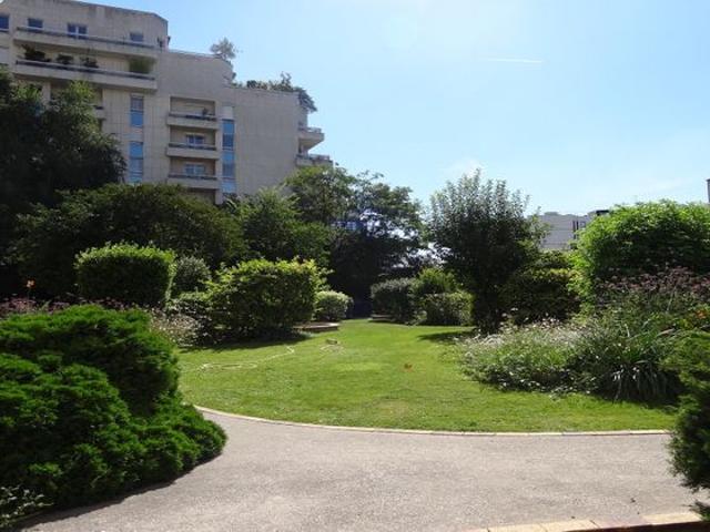 Location Appartement 92400, Courbevoie france