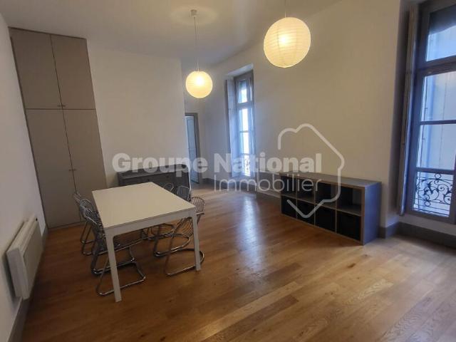 Location appartement 95.13 m², Nimes 30000 Gard