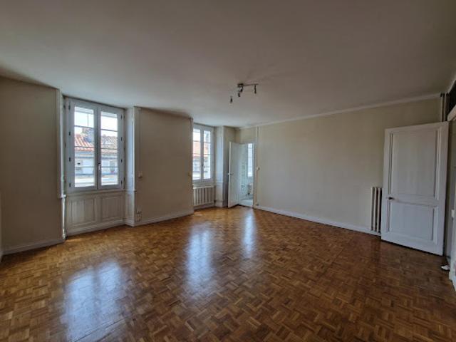 Location Appartement 0 pièces 59 m2 Angouleme