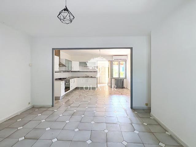 Location Appartement 0 pièces 63.64 m2 Apt