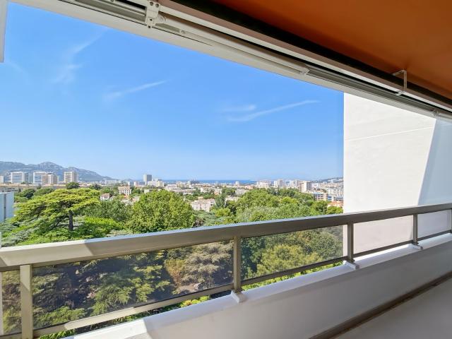 Location appartement, 105.72 m² T 4 à Marseille 9, 2 690 €