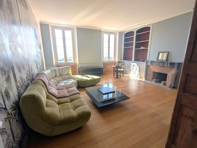 Location appartement, 108 m² T 4 à Grasse, 1 262 €