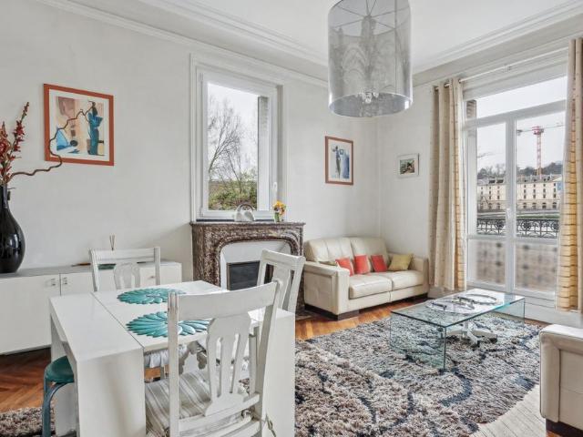 Location Appartement 10 pièces Meublé 190m² BOULOGNE BILLANCOURT 92100