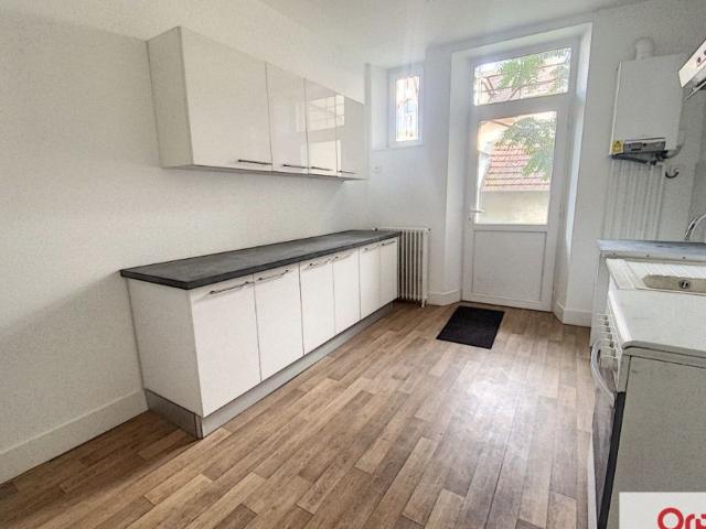 Location appartement, 110.79 m² T 4 à Montluçon, 695 € | Orpi