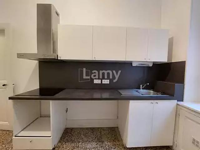 location appartement, 110.94 m²