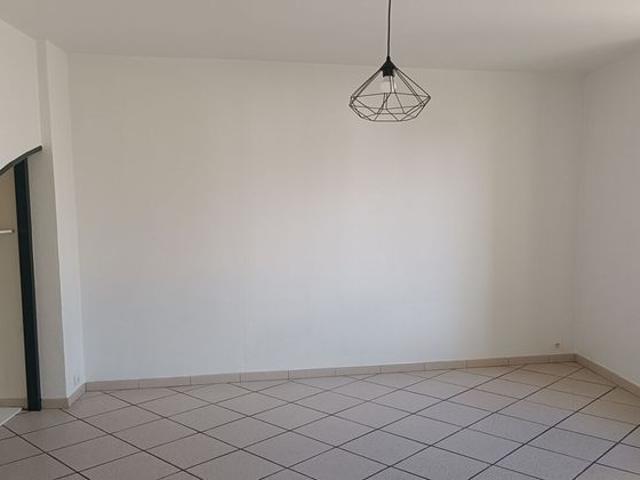 Location Appartement 11100, NARBONNE france