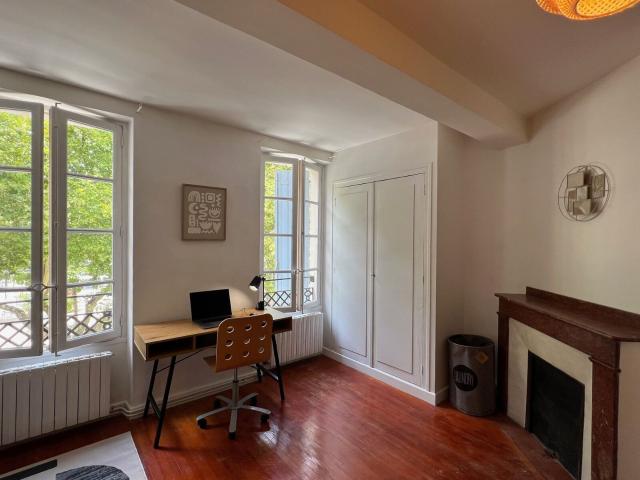 Location appartement, 130 m² T 2 à Castres, 475 €