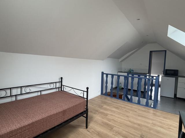 Location appartement, 14.12 m² T 1 à Valenciennes, 350 €
