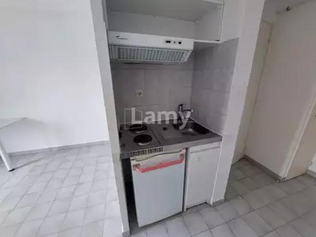 location appartement, 15.93 m²