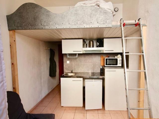 Location appartement, 16.62 m² T 1 à Toulouse, 520 €