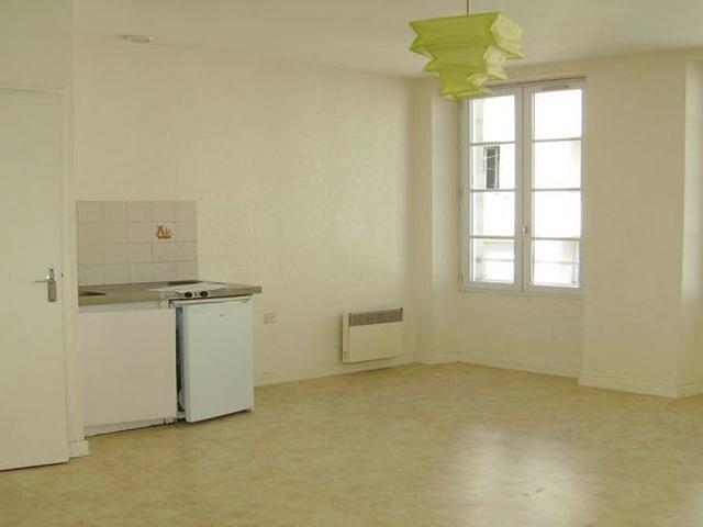 Location Appartement 17000, LA ROCHELLE france