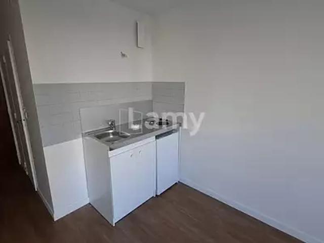location appartement, 18.38 m² parking