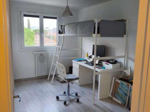 Location appartement 1 pièce Marseille 8e 13