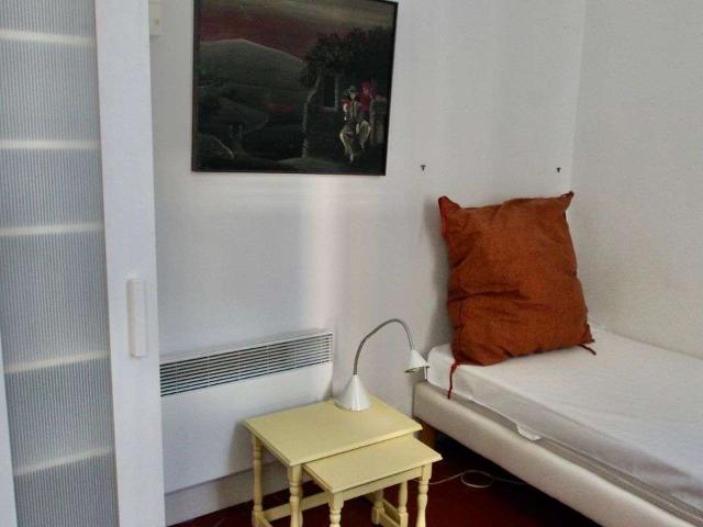 Location appartement 1 pièce Marseille 10e 13