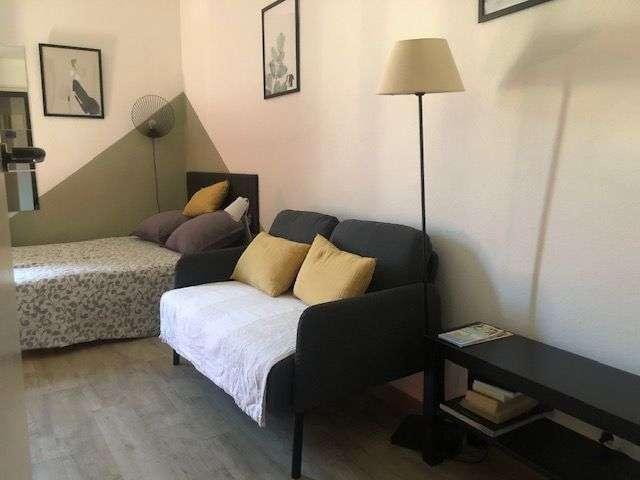 Location appartement 1 pièce Marseille 1er 13
