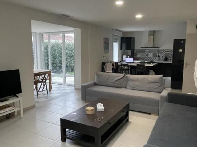 Location Appartement 1 pièce Meublé 10m² PESSAC 33600