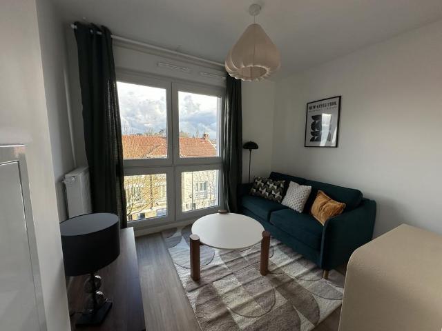 Location Appartement 1 pièce Meublé 17m² NANTES 44300