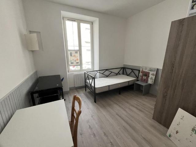 Location Appartement 1 pièce Meublé 16m² ANGERS 49000