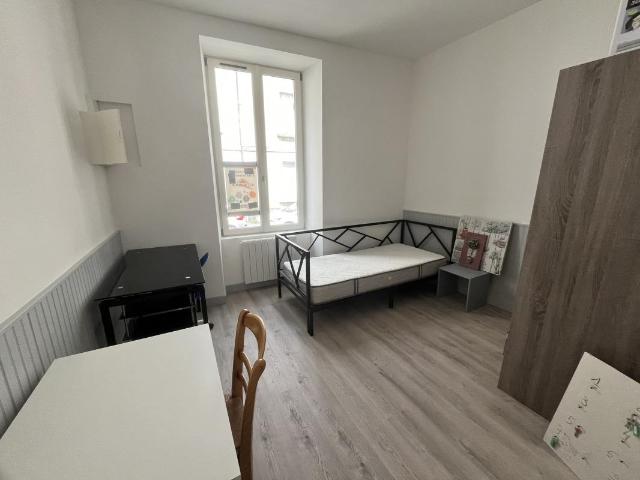 Location Appartement 1 pièce Meublé 16m² ANGERS 49000