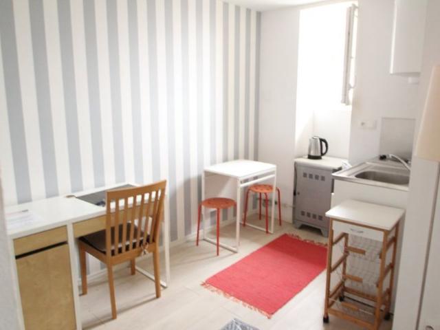 Location Appartement 1 pièce Meublé 16m² DIJON 21000