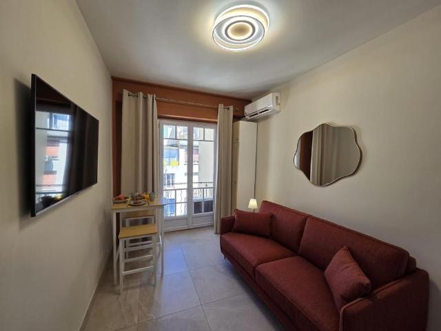 Location Appartement 1 pièce Meublé 16m² NICE 06000