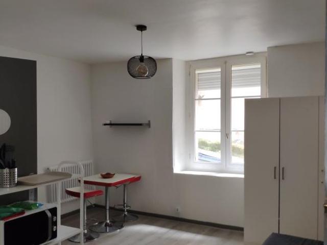 Location Appartement 1 pièce Meublé 18m² NANTES 44000