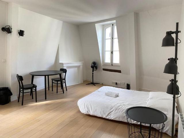 Location Appartement 1 pièce Meublé 23m² TOURS 37000