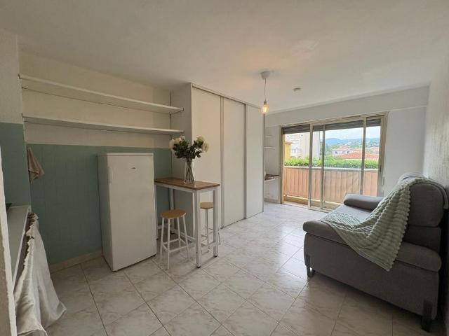 Location Appartement 1 pièce Meublé 21m² CAGNES SUR MER 06800