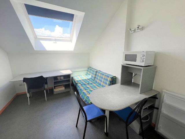 Location Appartement 1 pièce Meublé 21m² CHAMBERY 73000