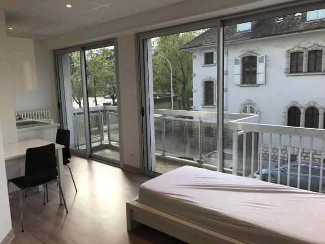 Location Appartement 1 pièce Meublé 21m² ANNECY 74000