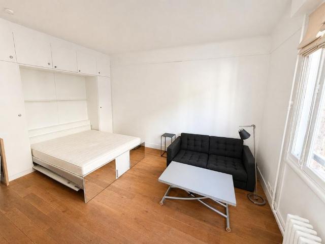 Location Appartement 1 pièce Meublé 24m² PARIS 7ème