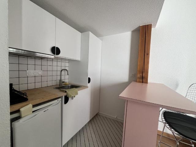 Location Appartement 1 pièce Meublé 25m² BORDEAUX 33000