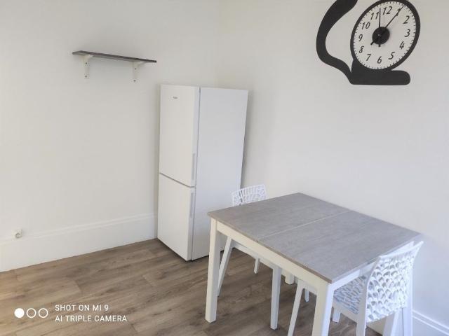 Location Appartement 1 pièce Meublé 30m² SENNECEY LE GRAND 71240