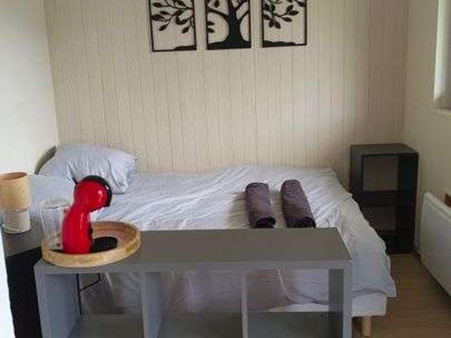 Location appartement 1 pièce Mijoux 01