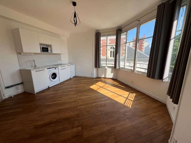 Location appartement 1 pièce Nantes Centre Ville 44
