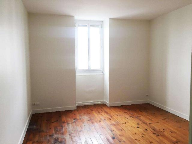 Location appartement 1 pièce Nantes Centre Ville 44