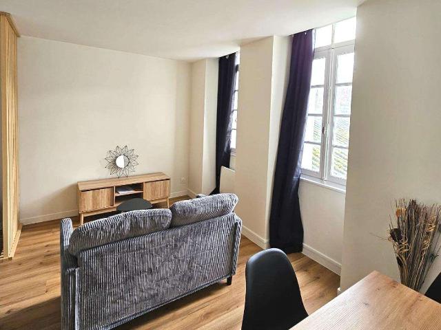 Location appartement 1 pièce Nantes Centre Ville 44
