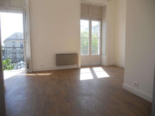 Location appartement 1 pièce Nantes Centre Ville 44