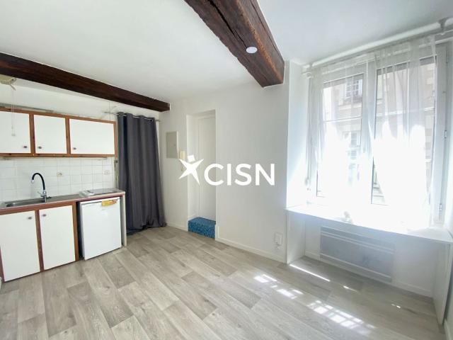 Location appartement 1 pièce Nantes Centre Ville 44