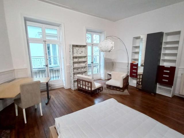 Location appartement 1 pièce Nantes Centre Ville 44