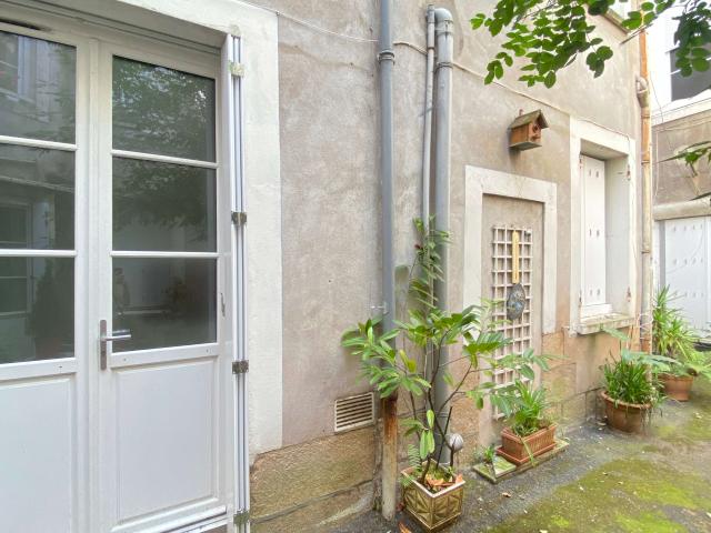 Location appartement 1 pièce Nantes Centre Ville 44