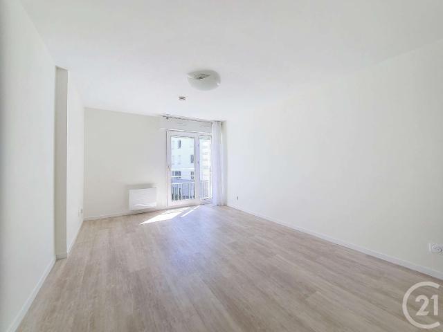 Location appartement 1 pièce Nantes Centre Ville 44