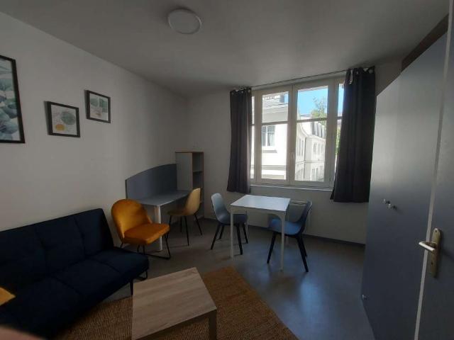 Location appartement 1 pièce Nantes Centre Ville 44